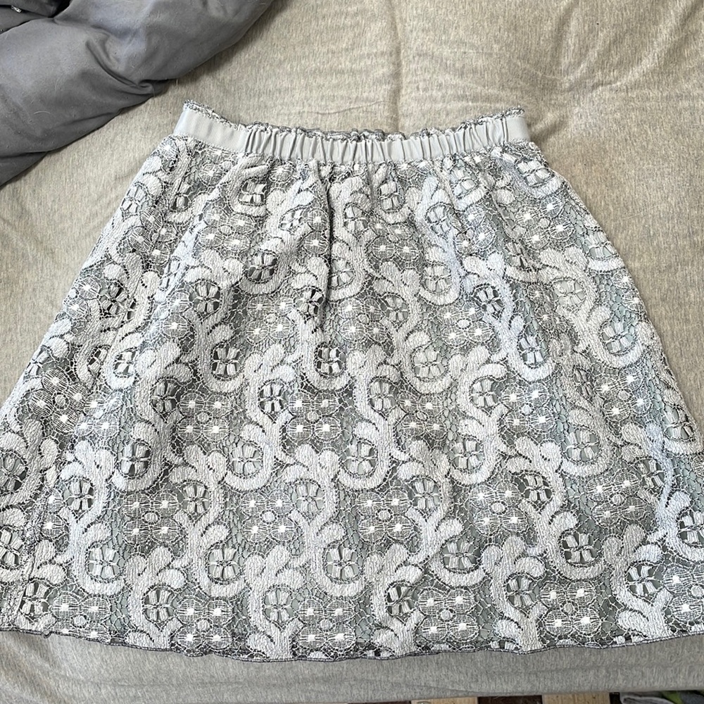 Lace mini skirt